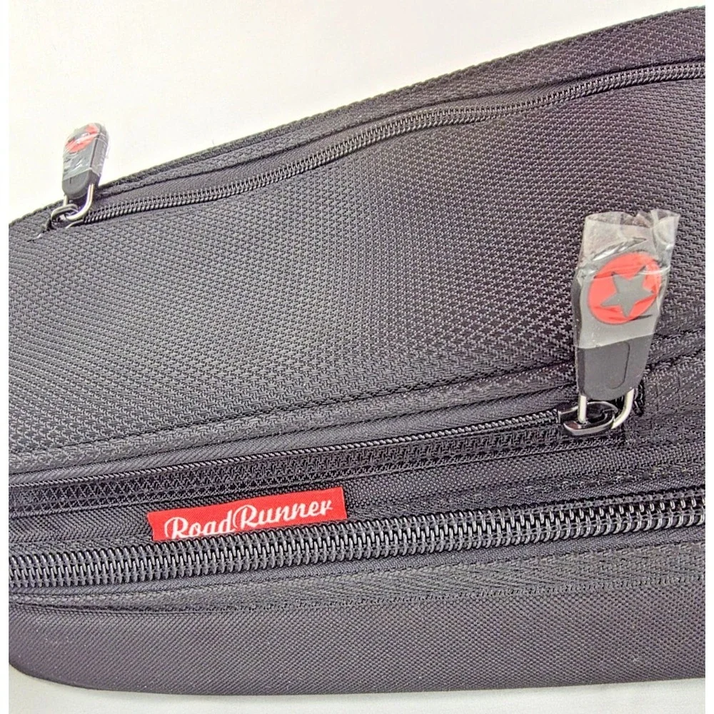 Road Runner Boulevard II Electric Guitar Gig Bag Diamond Quilted Backpack - Picture 4 of 16